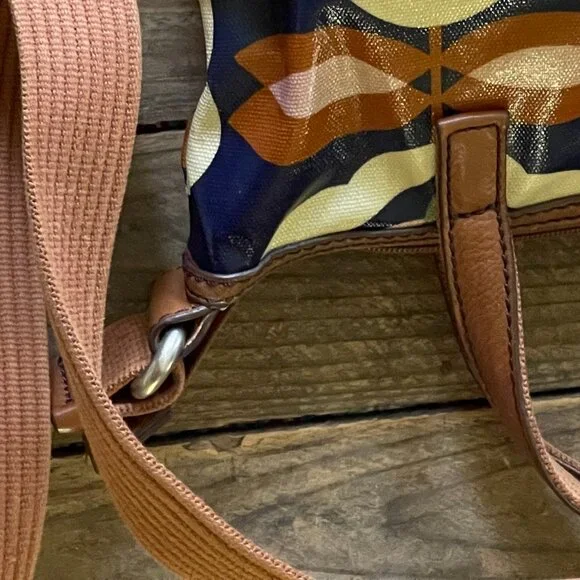 -Mod Bloom Pop – Vintage Fossil Key-Per Mod-Floral Messenger Crossbody Bag - Picture 8 of 16